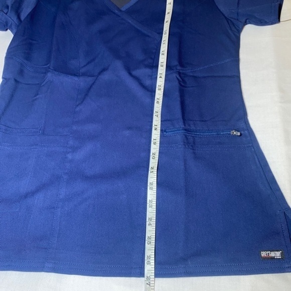 Greys ANATOMY BY‎ BARCO V-NECK SCRUB SIZE-S - Picture 6 of 7